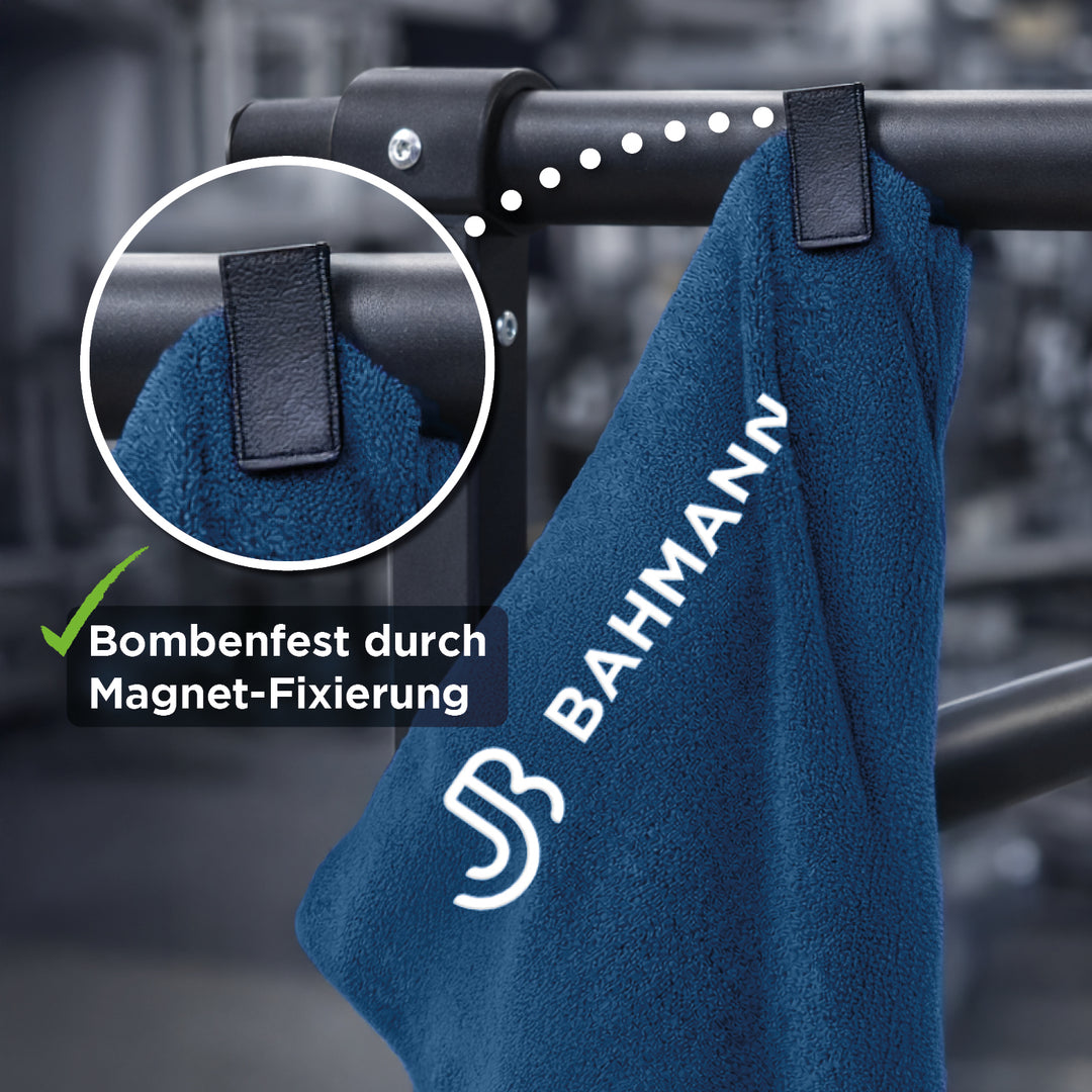 Bahmann Fitnesshandtuch mit Magnet & Reißverschlusstasche